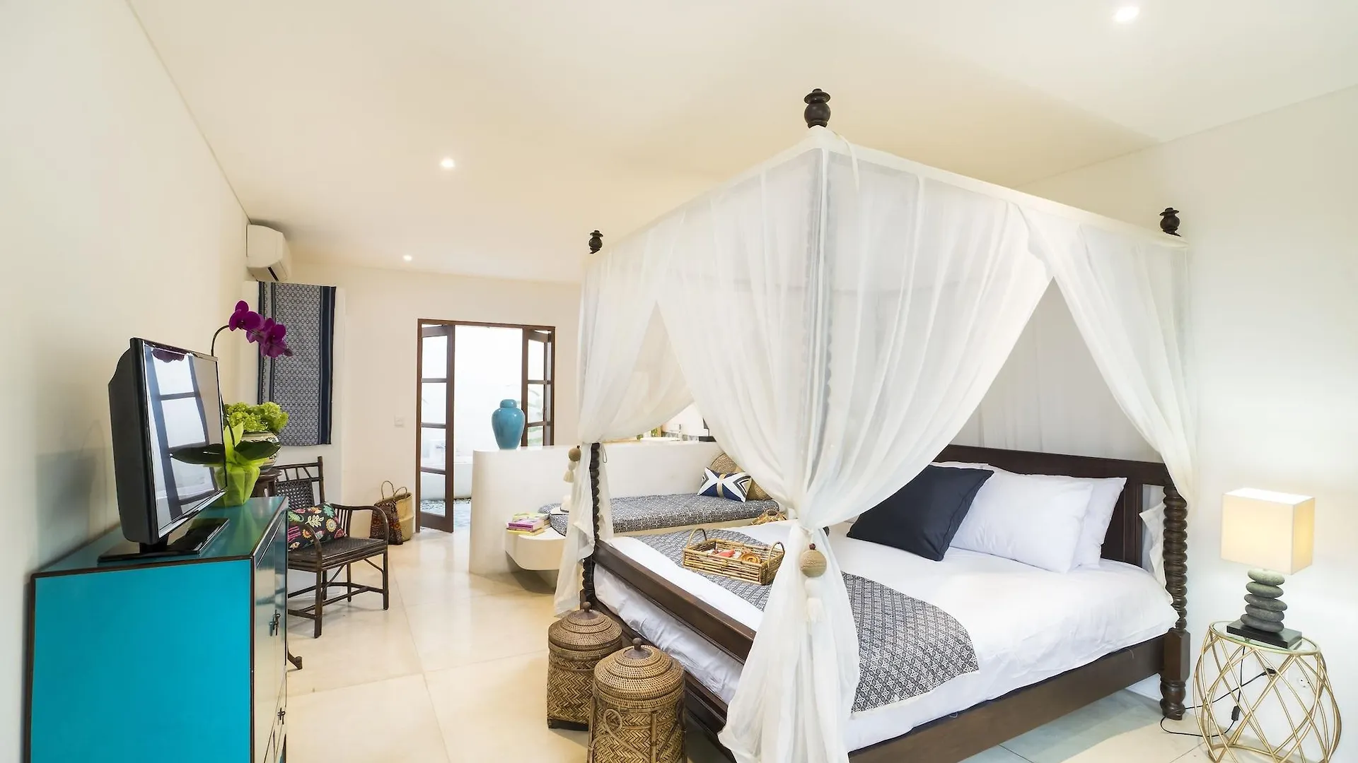 Calma Ubud Suite & Villas - Rice Fields View, Infinity Pool ! 4*,