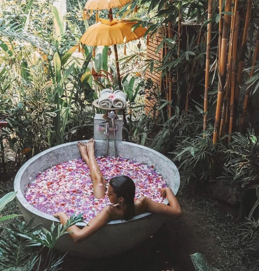 Calma Ubud Suite & Villas - Rice Fields View, Infinity Pool ! 4*,