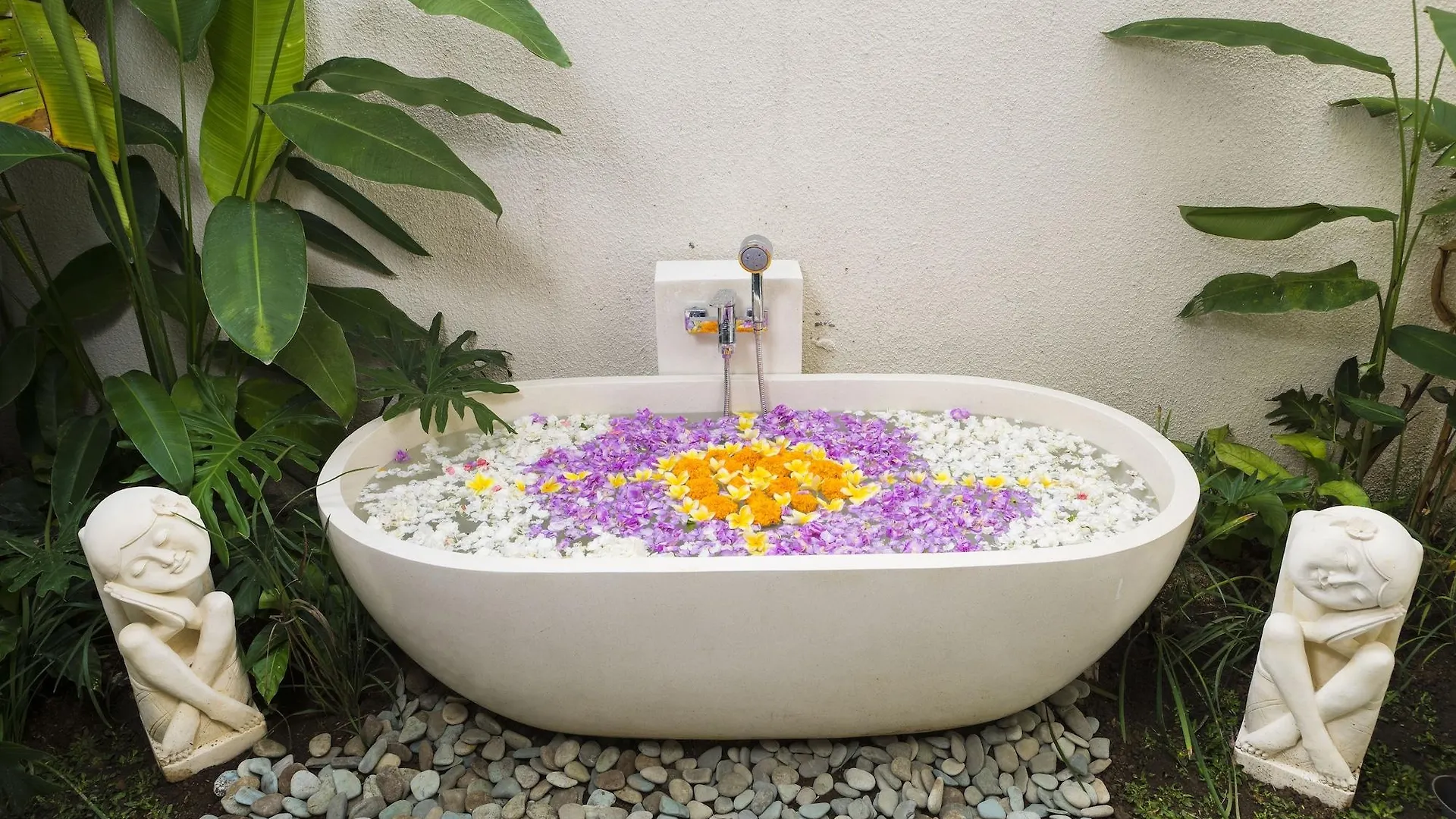 Calma Ubud Suite & Villas - Rice Fields View, Infinity Pool !