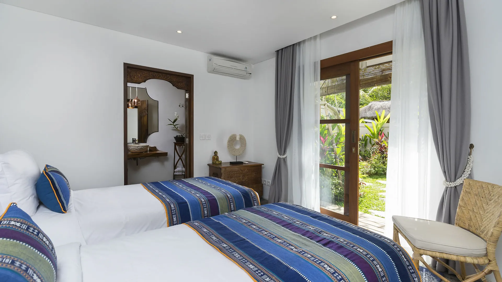Calma Ubud Suite & Villas - Rice Fields View, Infinity Pool !