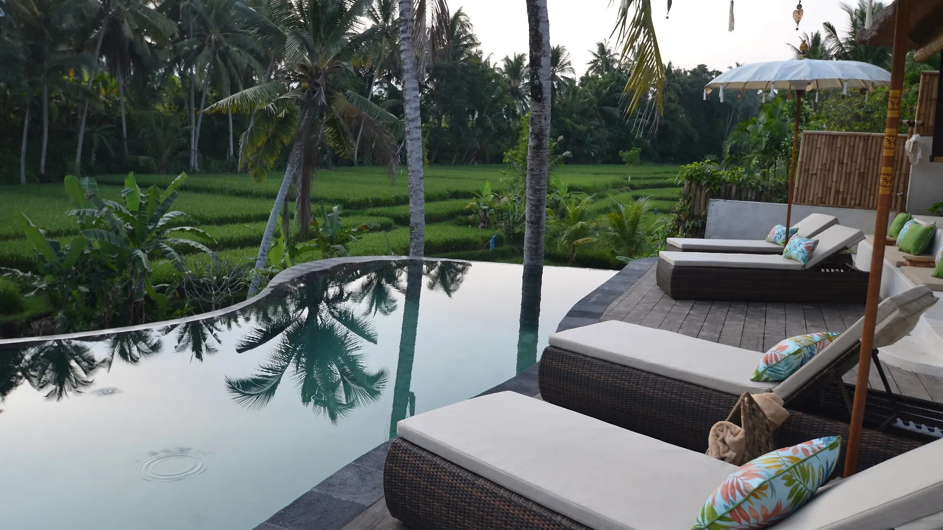**** Hotel Calma Ubud Suite & Villas - Rice Fields View, Infinity Pool ! Indonésie